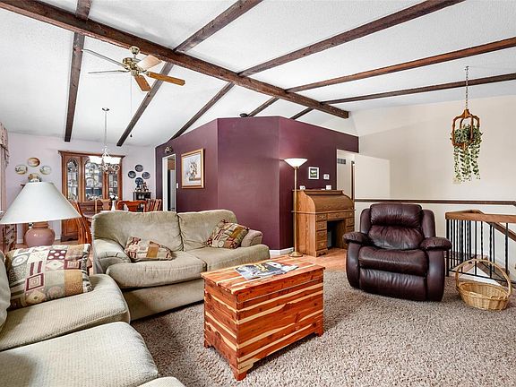 3rd image of 2327 Glenrich Dr