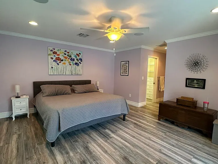2415 Laurel Ln — Photo 14