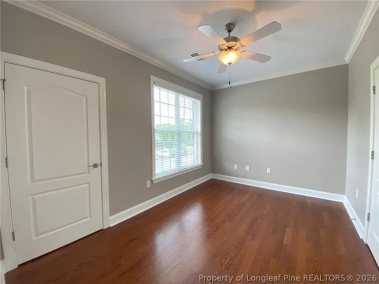411 Gallery Dr #201 — Photo 16