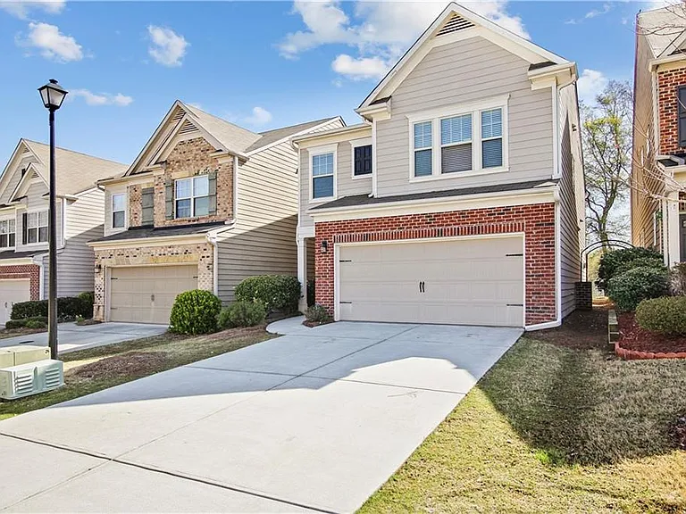 5090 Breezewood Cir — Photo 3
