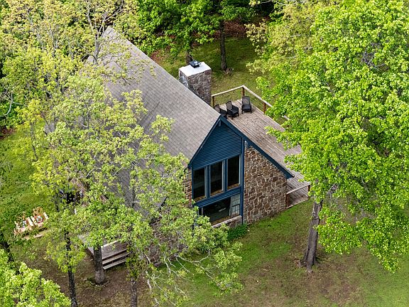 5th image of 175 Red Oak Ln