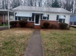 1499 Rosedale Blvd, Reidsville, NC 27320