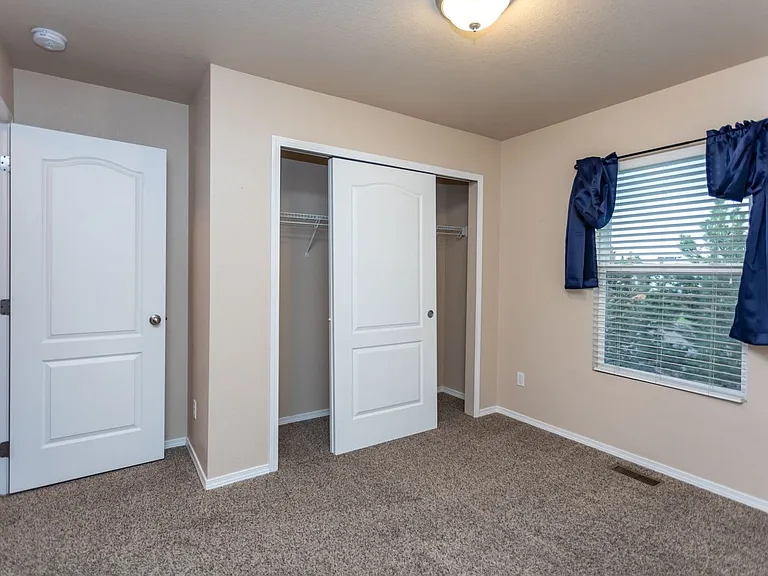 6563 Silverwind Cir — Photo 21