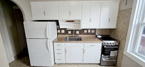 117 W Walnut St #1 Photo 1 117 W Walnut St #1 Photo 1