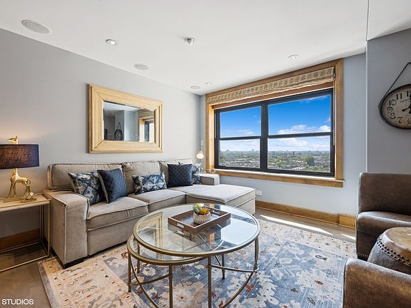 3rd image of 2100 N Lincoln Park W APT 12BN