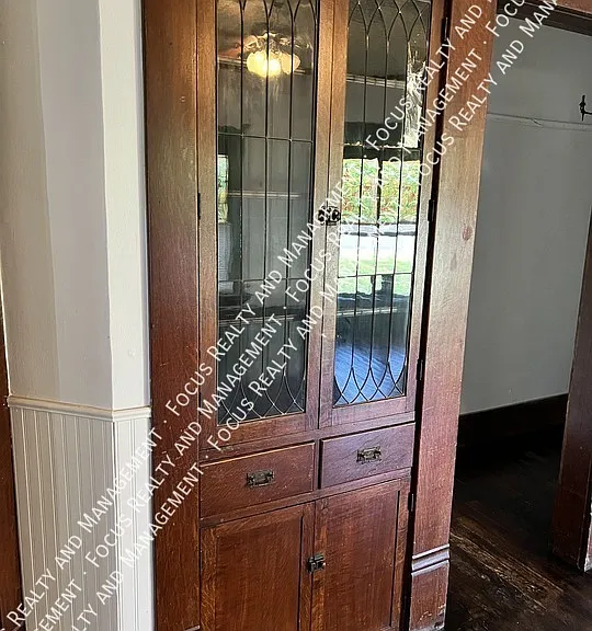 815 N Columbus St — Photo 8