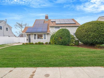 18 Chickadee Lane, Levittown, NY, 11756