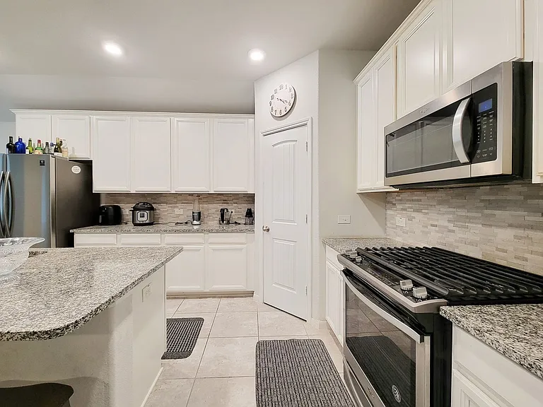 6523 Fiddlewood Thicket Ln — Photo 14