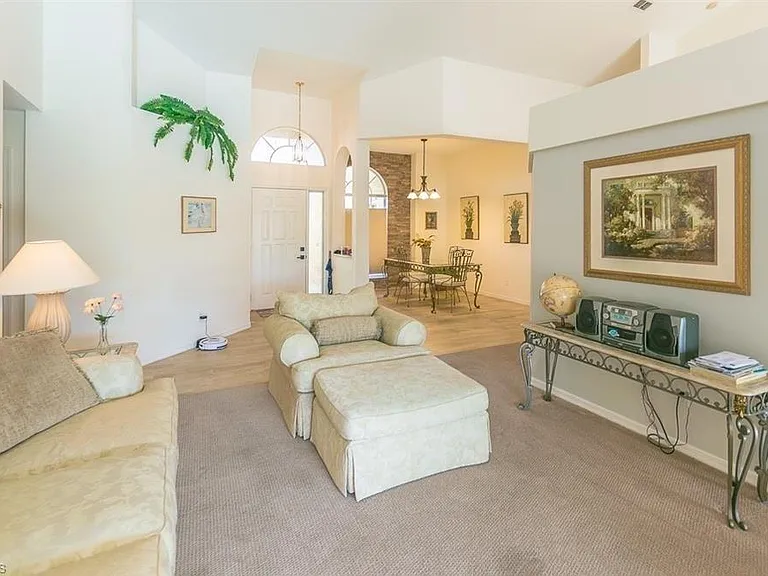 5077 Mabry Dr — Photo 7