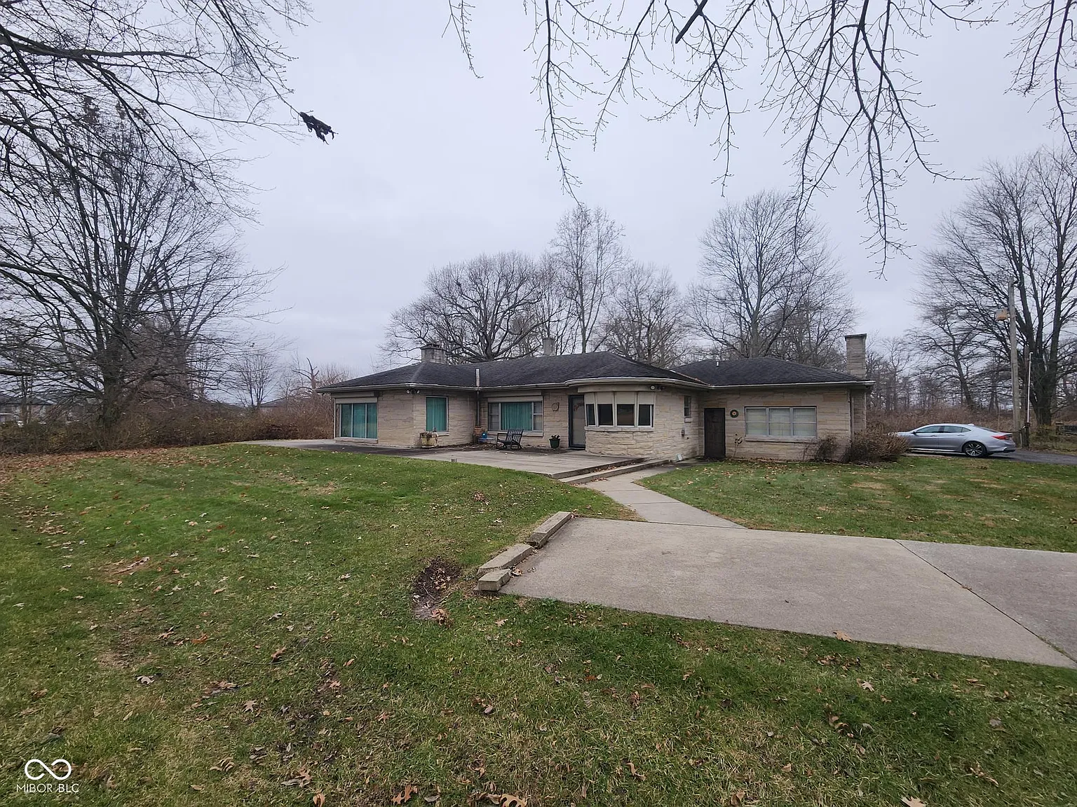 4844 N Us Highway 31 photo 1