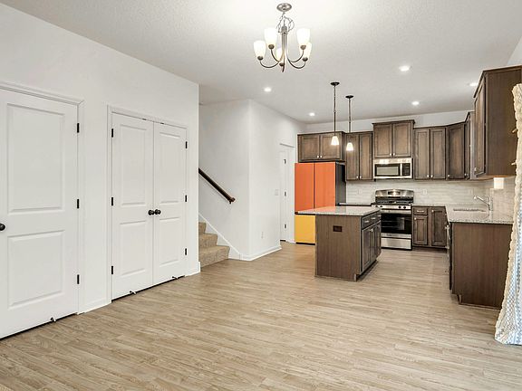 3rd image of 24313 Edgewater Dr
