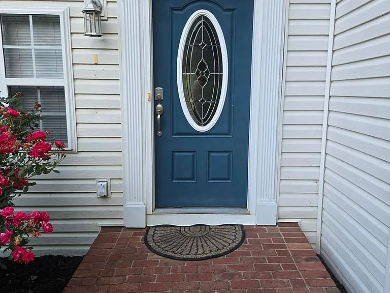 140 Amanda Ln — Photo 4