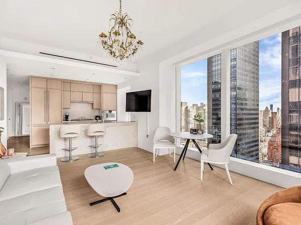 138 E 50th St #27C, New York, NY 10022