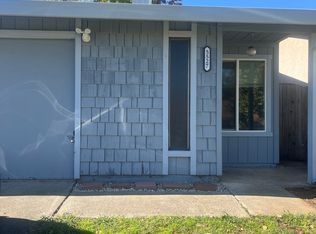 5527 E Knoll Dr, Fair Oaks, CA 95628