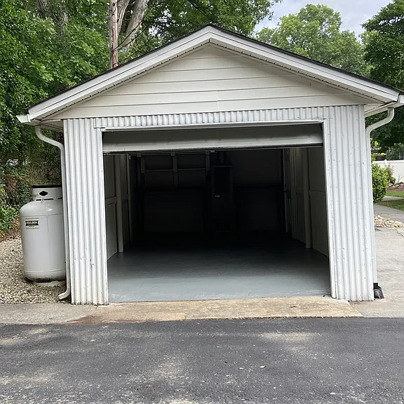 The Inside of the Shed is in Great Condition