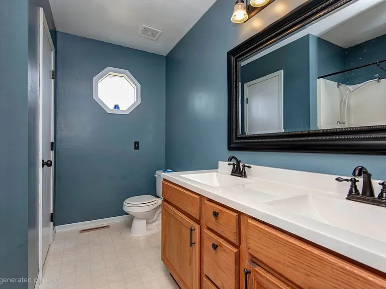 2626 N Wildberry Ct — Photo 10