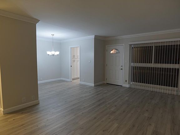 living/dining room