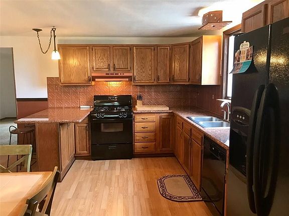 Updated Kitchen with Appliances