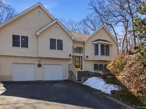 247 Dogwood Drive, Wading River, NY 11792