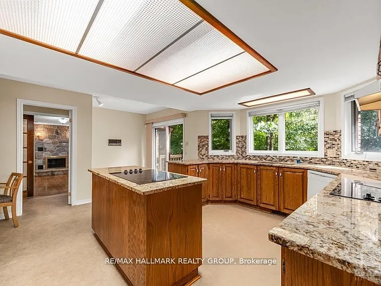 95 Macnabb Pl — Photo 7