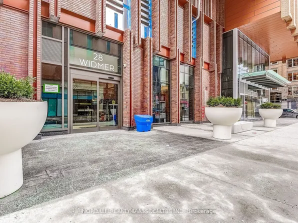 28 Widmer St Space H23, Toronto, ON M5V 0T2