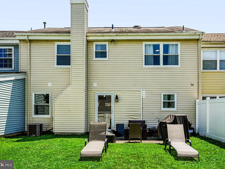 120 Calderwood Ln — Photo 29