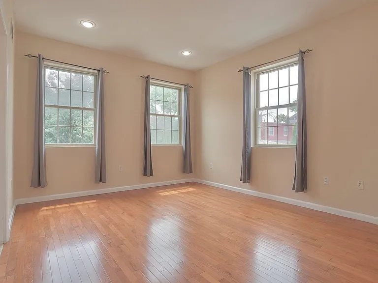 249 Winfield Ave #A — Photo 21