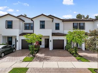 156 SW 185th Way, Pembroke Pines, FL 33029