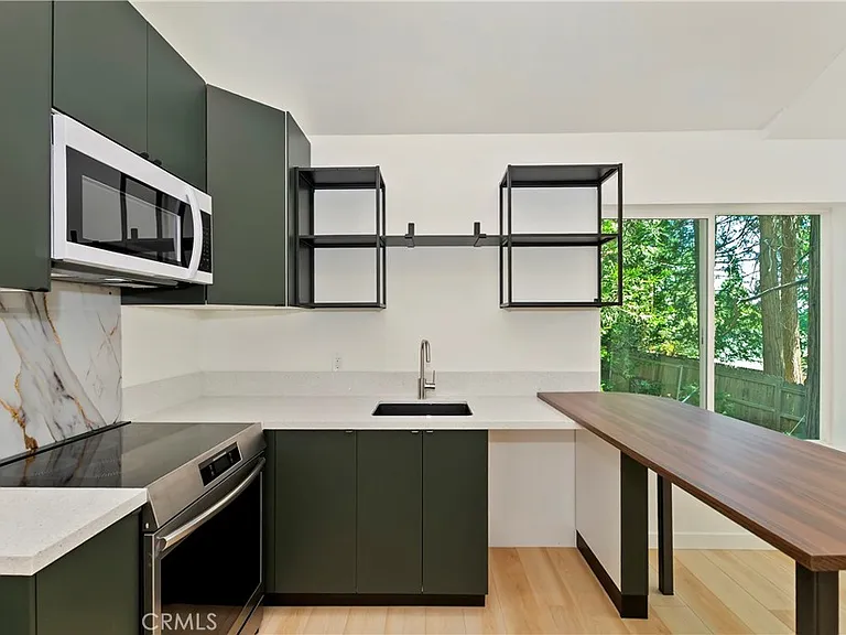 441 Oriole Dr #3 — Photo 16
