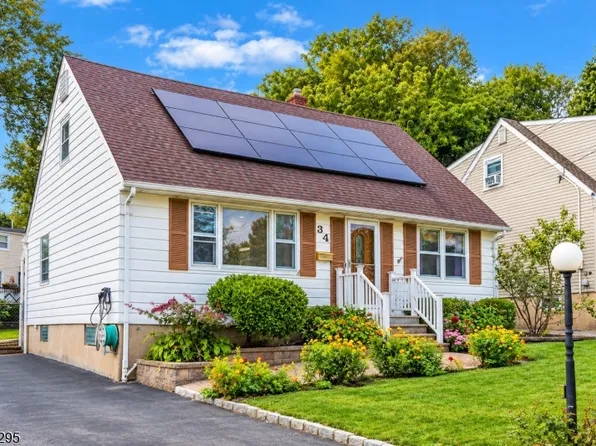 34 Meadow Ln, Clifton City, NJ 07012