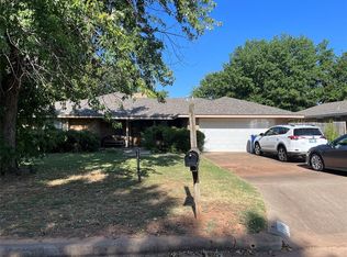 3401 Robert Dr, Duncan, OK 73533