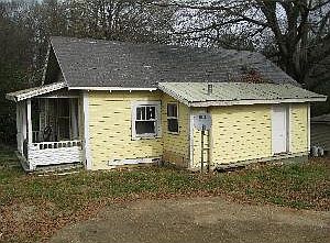 2nd image of 1004 Hill St