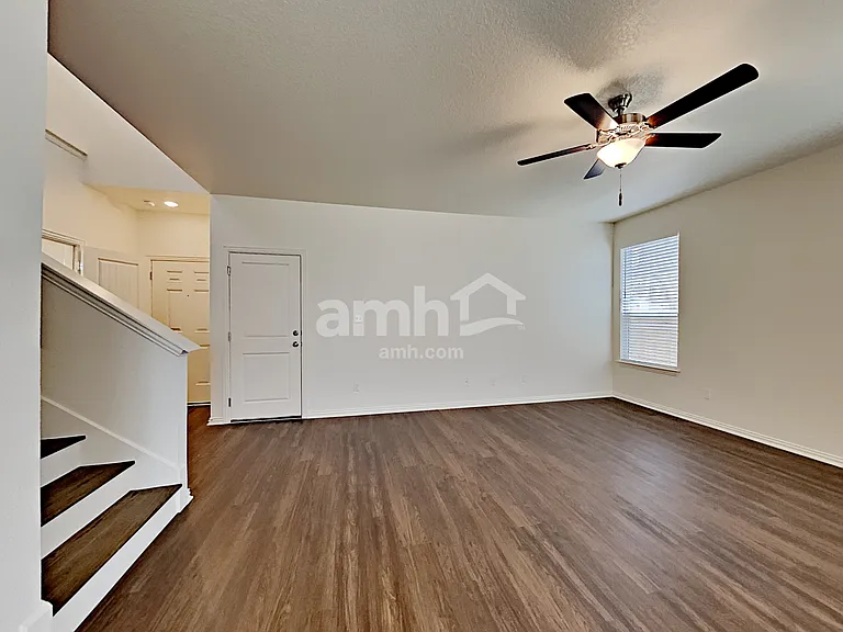 2733 Lillybrook Ln — Photo 6