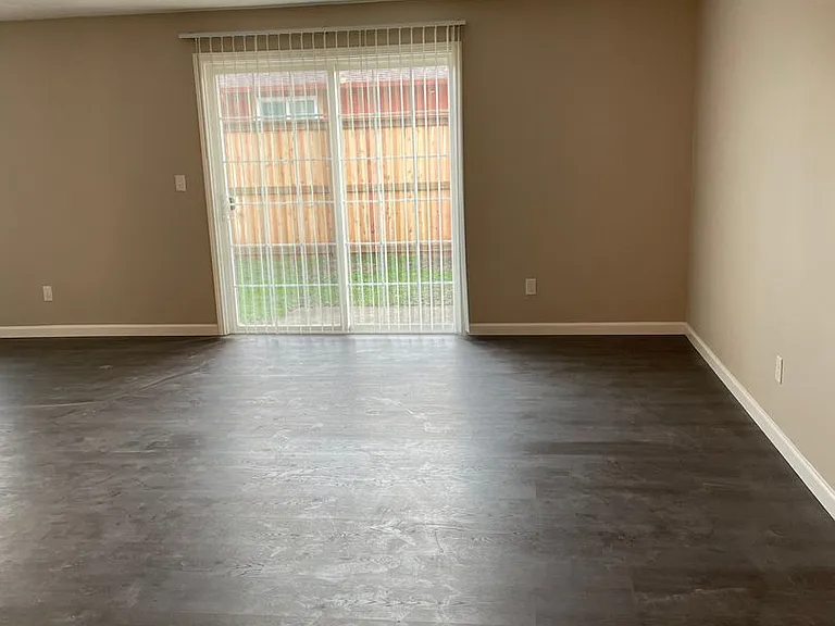 Albany Meadows Apartments — Photo 102