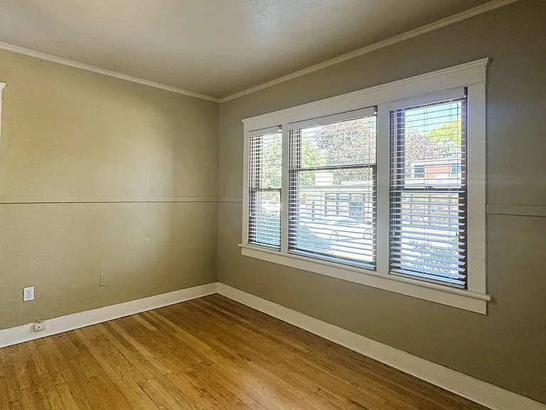 1263 Oak St #3 — Photo 8