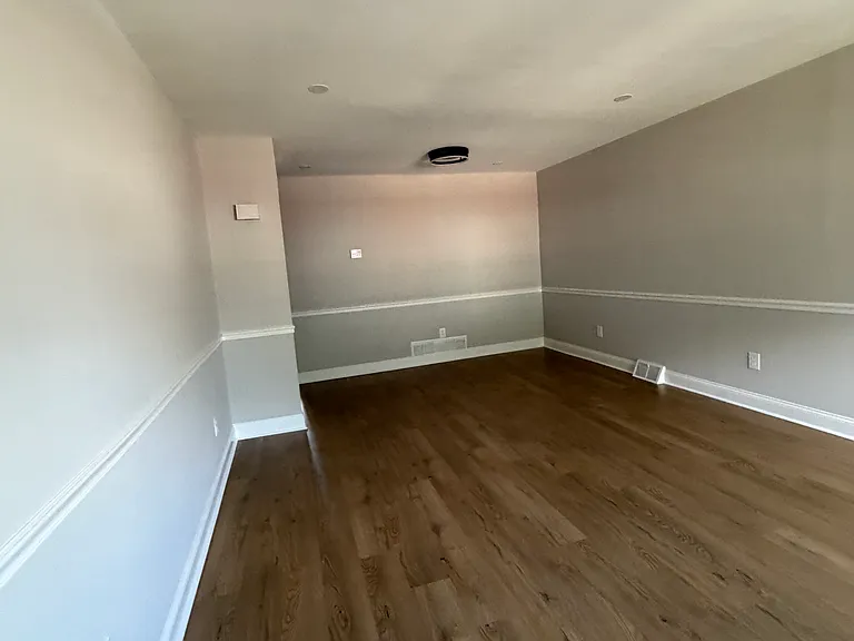 4428 Solly Ave #2 — Photo 7