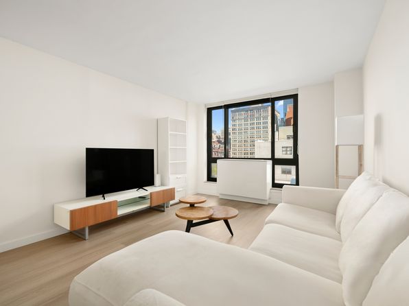 1 Irving Pl APT P7H