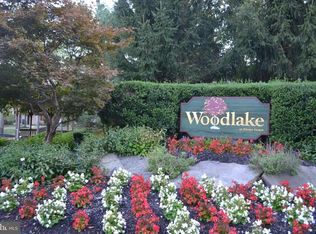 194 Woodlake Dr, Marlton, NJ 08053