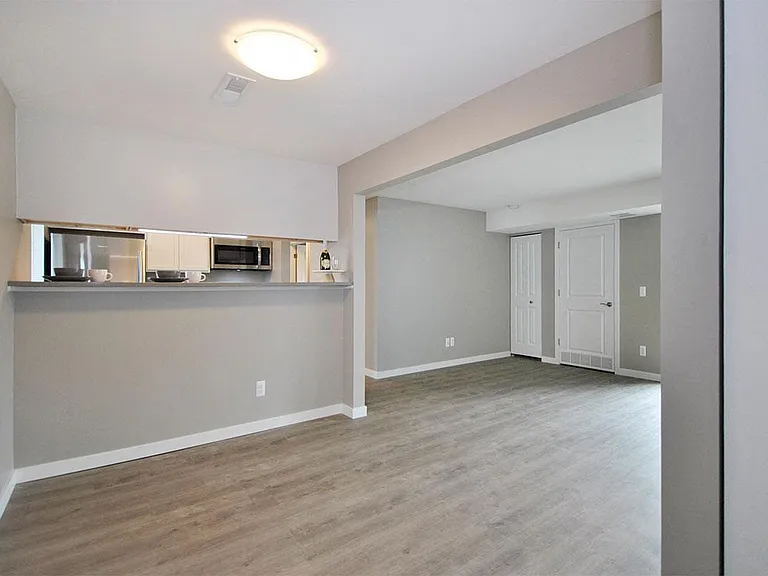Homestead Commons — Photo 18