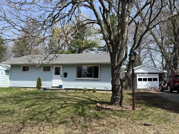 5 Mainewood Avenue, Orono, ME 04473
