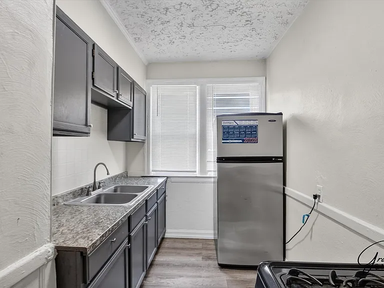 3509-3511 Concord St - Dexter McKenzie — Photo 10