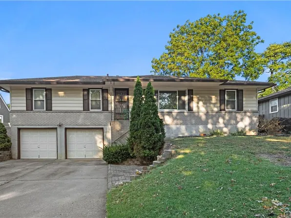 3824 Stonewall Ct, Independence, MO 64055