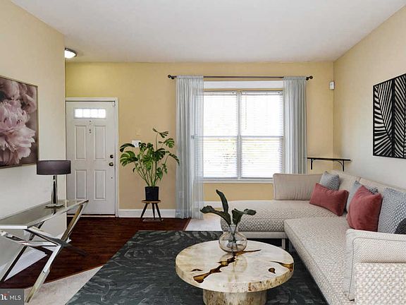 2nd image of 2555 Miranda Ct