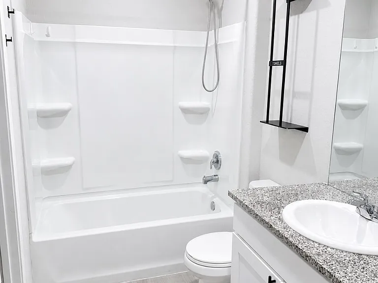 Unfurnished master bathroom