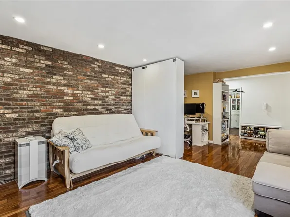 144-55 Melbourne Avenue image 6 of 23