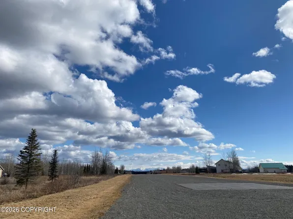 37804 Luscombe Cir, Sterling, AK 99672