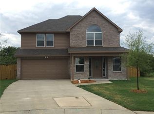 122 Brooks Dr, Terrell, TX 75160