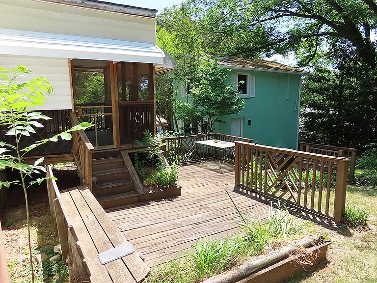 124 Brownville St — Photo 15