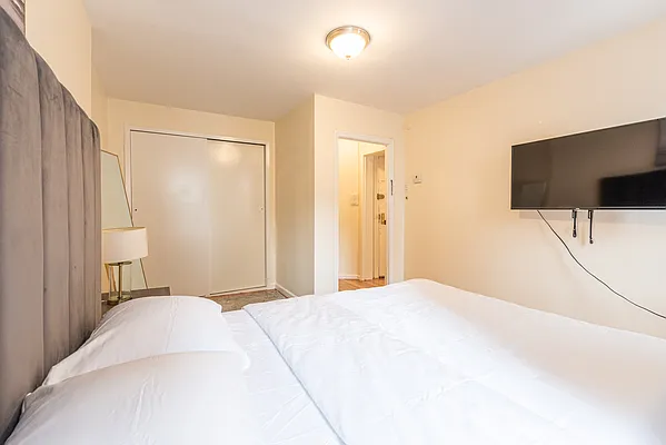 Rented by Corcoran | media 58