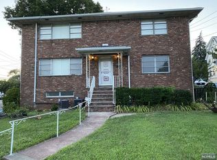 490 Greylock Prwy, Belleville, NJ 07109